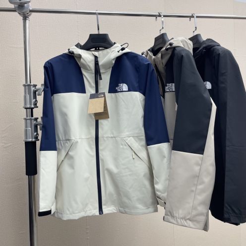 新作入荷格安ザ・ノースフェイス アウターn級品 ソフトシェルジャケット 覆膜防水生地