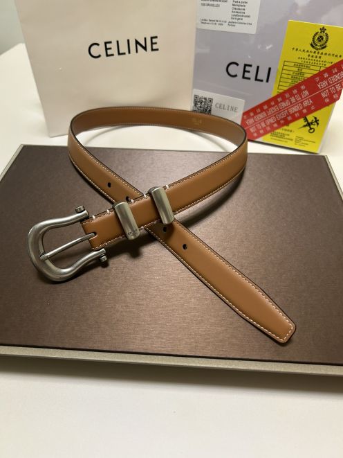 2023新登場のメルカリ セリーヌベルトn級品　TEEN TRIOMPHEスムースレザーベルト