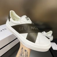 オシャレにお得100%新品ジバンシィ人気シューズコピー   city sportシリーズのメンズスポーツシューズ