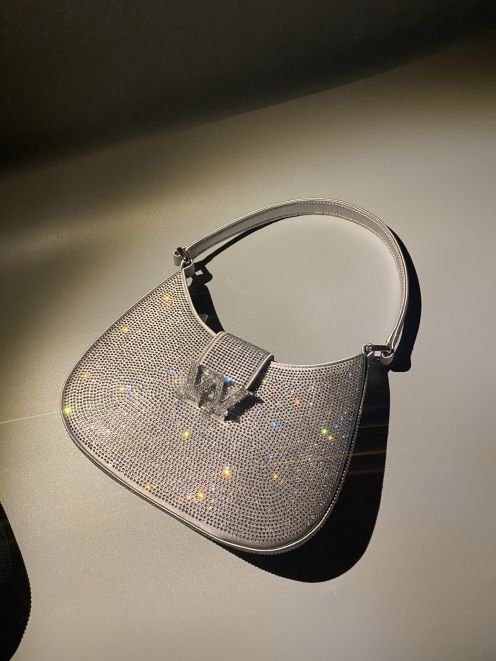激安大特価最新作のアレキサンダーワング ハンドバッグスーパーコピー