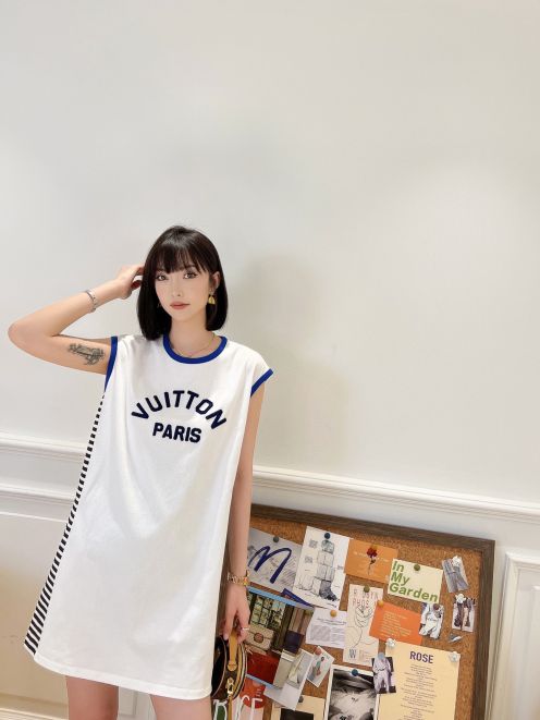 新作到着!! ノーティカ おしゃれスーパーコピー 無袖tシャツ ロングtシャツ 純綿 トップス レディース スカート ホワイト