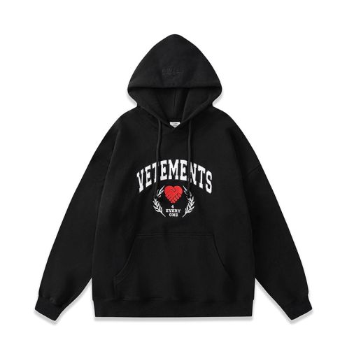 激安大特価最新作のヴェトモントレーナースーパーコピー　VETEMENTSのフーディー