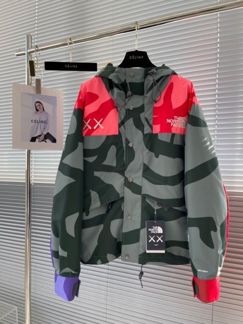 TNF綺麗！ザノースフェイスアウターｎ級品 アウター トップス ストームジャケット 防水 防風 フード付き 運動 迷彩柄 2色可選