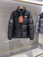 the north face マウンテンダウンジャケットスーパーコピー 軽量 アウター トップス 暖かい 保温 ファッション 大人気 ハイネック ブラック