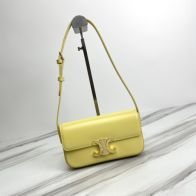 最新作セリーヌ安いバッグ 偽物　新しいトリオンフシリーズ