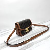 オシャレにお得100%新品セリーヌコーデバッグ n級品 Triomphe Canvas
