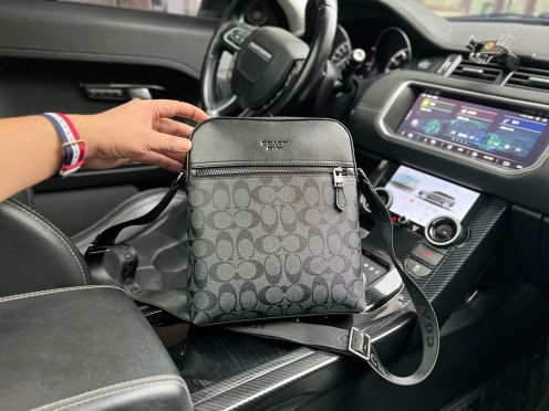 大人気個性がある 雰囲気 メンズ コーチバッグn級品 輸入本革素材  高品質