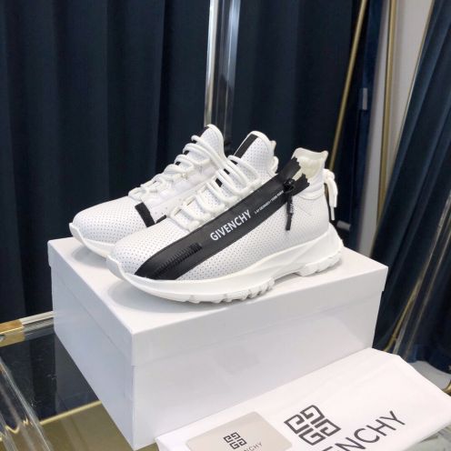 ジバンシー靴下ｎ級品 スポーツシューズ ハイカット スニーカー 厚底 通気性 履きやすい 疲れにくい おしゃれ カジュアル 運動靴 日常着用 ホワイト