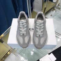 限定人気品★セール！バンシィ 靴コピー 運動シューズ 歩きやすい 軽量性、耐久性、通気性 ランニング グレイ