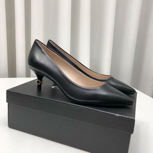 COACHコーチの靴コピー ハイビール 底5.5㎝ 歩きやすい 走れるパンプス 痛くない レディース ブラック