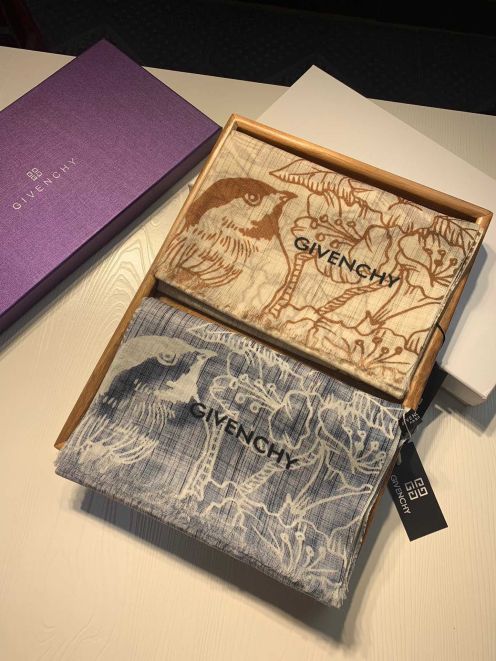 GIVENCHYスカーフ ジバンシーＮ級品 冷感 紫外線対策 薄手 コットン 軽量 綿 おしゃれ ふんわり 冷房対策 ブラウン