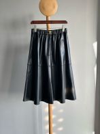 セリーヌ ロング スカートコピー 半身 レザー 高級感 柔らかい 秋服 ファッション レディース ブラック