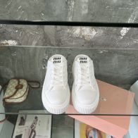 miumiu 厚底 靴Ｎ級品 大活躍 スポーツ カジュアルシューズ シンプル 便利 歩きやすい ホワイト