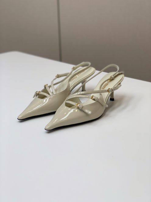 ミュウ ミュウ フラット シューズコピー 美脚 レディースシューズ パンプス ハイヒール レザー 歩きやすい ホワイト