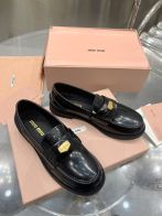 miumiu バレリーナコピー 牛革 ローファー モカシン レザー カジュアル 防滑 ファッション 人気 ブラック