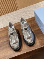 PRADAプラダ ソックスブーツ激安通販 モカシン ローファー シューズ 牛革 軽量 ビジネス 通勤 防滑 履き心地 グレイ