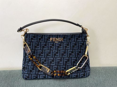 フェンディバッグＮ級品 持ちバッグ 斜め掛けバッグ レディースバッグ 個性的 ファッション ブルー