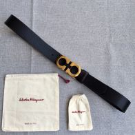 海外セレブ定番愛用 ferragamo ベルト メンズコピー 幅35㎜ 牛革 レザー ビジネス 本革で作られ ゴールドバックル 調整可 メンズ ブラック
