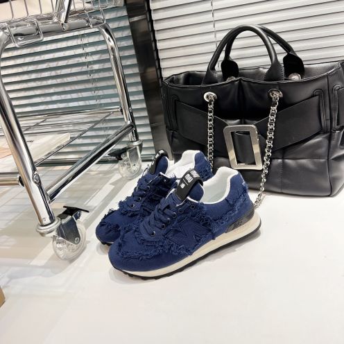 数量限定爆買い miu miu 靴偽物 運動 ランニング カジュアル シューズ 通学 スポーツシューズ ブルー