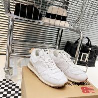 miumiu スニーカー 厚底スーパーコピー 運動 ランニング カジュアル シューズ 通学 スポーツシューズ ホワイト