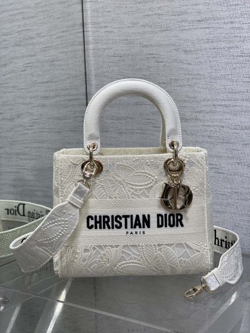 ディオール ノベルティ 2024スーパーコピー 持ちバッグ 牛革 刺繍 シンプル 綺麗！レディース ホワイト
