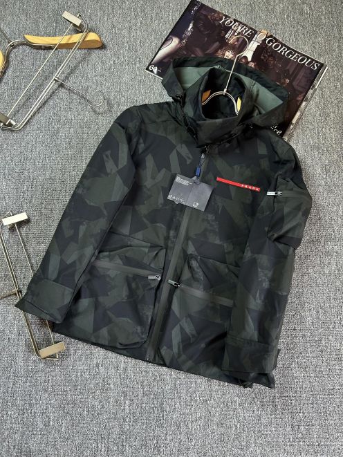 春夏新品 prada ジャケットスーパーコピー アウター トップス ウインドブレーカー ジャンパー 高品質 メンズ ブラック