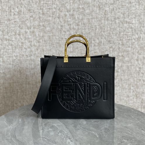 フェンディ バッグ 店舗激安通販 持ちバッグ 優雅 レディース ロゴプリント Ｍサイズ 大容量 ファッション ブラック