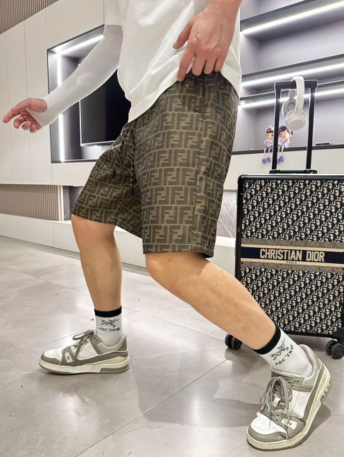 フェンディズボン激安通販 夏 ショットパンツ カジュアル 柔らかい 爽やか 高級品 花柄 メンズ ブラウン