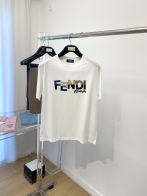 抜群な存在感  fendi t シャツ メンズＮ級品 トップス 純綿 半袖 柔らかい シンプル Tシャツ ロゴプリント ゆったり ホワイト