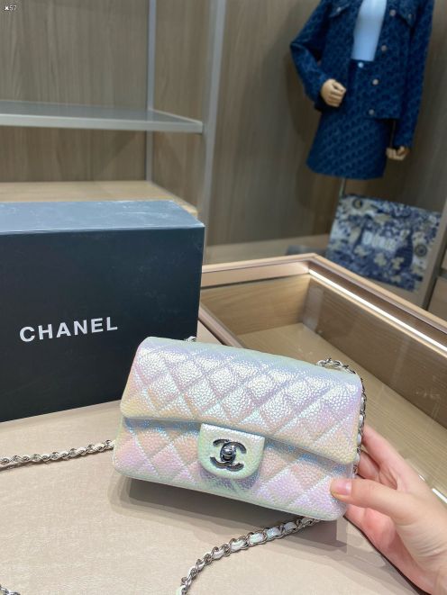 超レア激得 シャネル激安スーパーコピー 牛革 肩掛けバッグ チェーンバッグ レザー レディース ホワイト