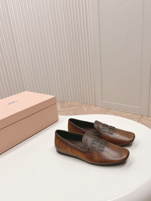 ミュウ ミュウ レース アップ シューズコピー モカシン レディースシューズ 柔らかい 歩きやすい 個性的 ブラウン