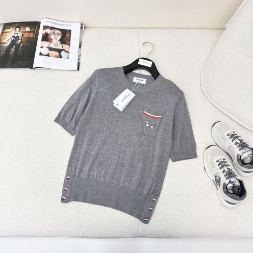 トムブラウンセーターＮ級品 セーター ニット 春夏新品 学院風 シンプル ファッション グレイ