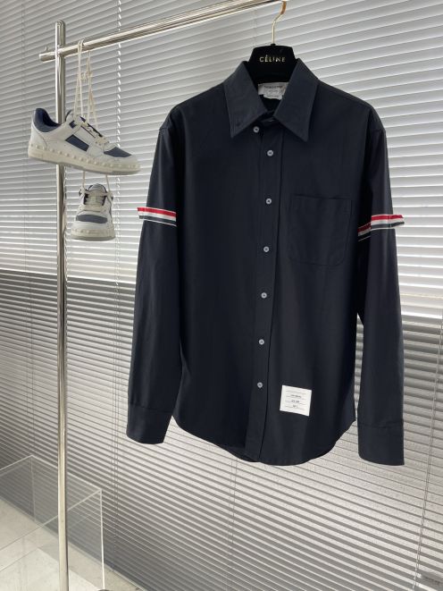 トムブラウン シャツ メンズ偽物 シャツ トップス 長袖 ビジネス 大販売 男女兼用 ブラック