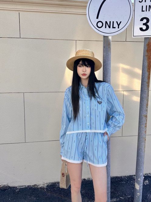 プラダ 服 メンズスーパーコピー 夏服 シンプル 縞シャツセット ショットパン 長袖シャツ 日焼け止め服 ブルー