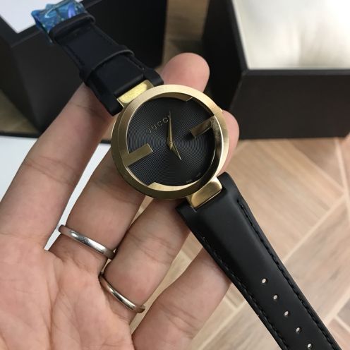 キレイ価格セール！gucci 時計 コピー  ブランドの高級感 ファッション性