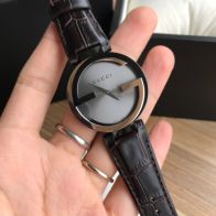 今季流行り定番 高品質グッチ時計 レディースコピー