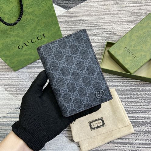 新作入荷定番財布 gucciスーパーコピー 795229 グッチ パスポートケース