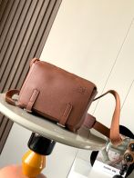 人気セール 高品質バッグ ロエベ偽物クラシックなメッセンジャーバッグ