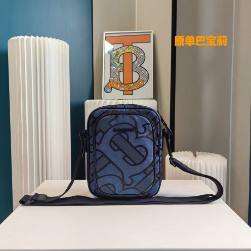 新年度人気入荷バーバリーバッグスーパーコピーショルダー斜め掛けバッグ カメラバッグ