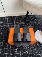 お買い得新品エルメス サンダル 通販コピーアッパーは牛革 イタリア製の牛革ソール