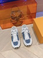 激安セール美品レーディスルイヴィトンスニーカースーパーコピー ファッション 快適 純鋼 ケリーバックルハードウェア