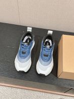 新年度人気入荷ロエベ新作スニーカースーパーコピーコラボレーション 軽量で通気性抜群