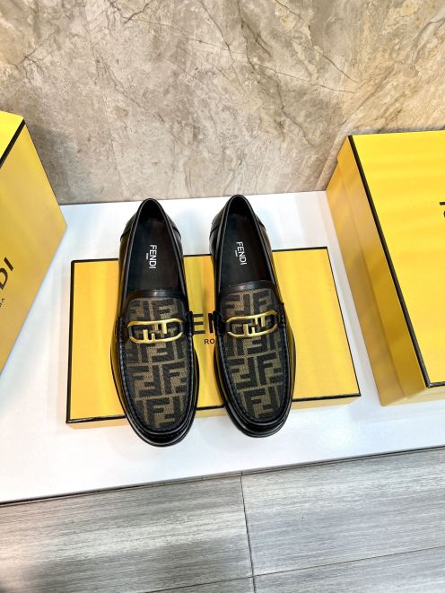 fendi ローファースーパーコピー ビジネスシューズ 本革 通勤 レザー 紳士 日常 抗菌防臭 メンズ ブラック