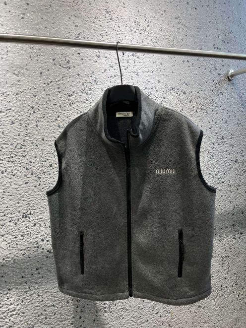 ミュウミュウアウタースーパーコピー ジレー 無袖トップス ジャケット ファッション 人気 グレイ