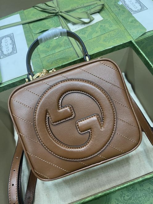 gucci リュックスーパーコピー 斜め掛けバッグ 牛革 レザー ハンドバッグ 744434 シンプル ブラウン