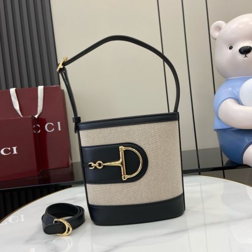 現代感 グッチ バッグコピー 牛革 レザー ハンドバッグ 大容量 ファッション 833665 ホワイト