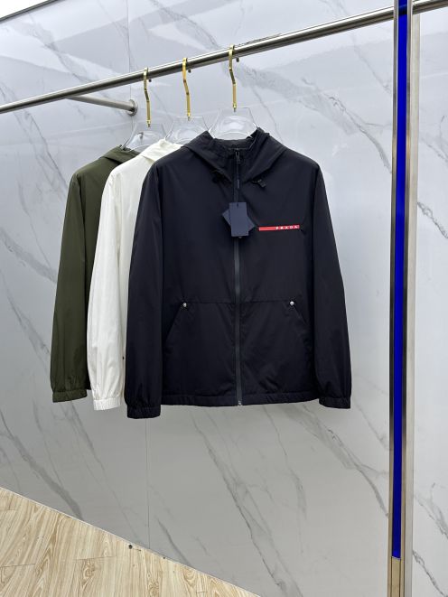 プラダ ジャケットコピー アウター 防風 トップス フード付き メンズ 軽量 登山 ブラック