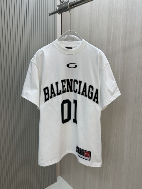 バレンシアガトップススーパーコピー Ｔシャツ トップス プリント 100％綿 短袖 ゆったり ホワイト