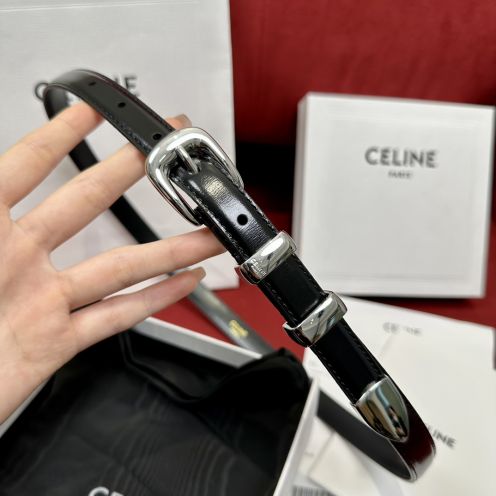個性的なセリーヌイタリアコピー ベルト 本革 レザー 優雅レディ 細い ファッション 通勤 ブラック