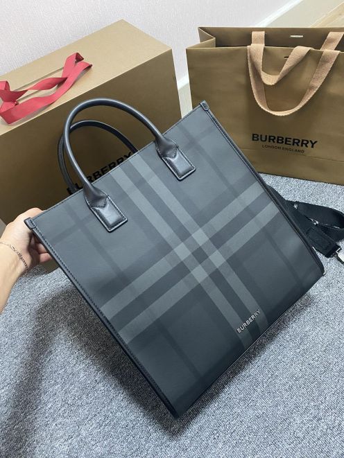 バーバリー レディ バックコピー トート カジュアル 実用 ハンドバッグ 本革 レザー ブラック